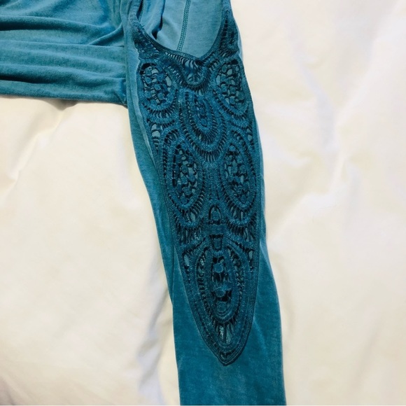 Harper Zoe Plus 1X Teal Green Cold Shoulder Long Sleeve Lace Insert - Picture 7 of 12